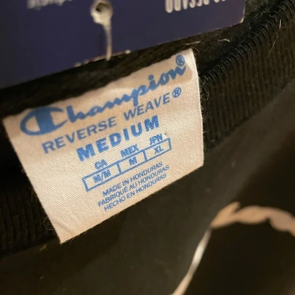 Champion Crewneck Sweater - Picture 4 of 4